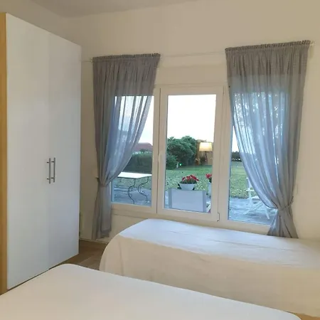 Lily's House-seafront In Hanioti, Halkidiki Chanioti