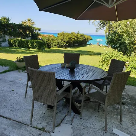 Prázdninový dům Lily's House-seafront In Hanioti, Halkidiki Chanioti