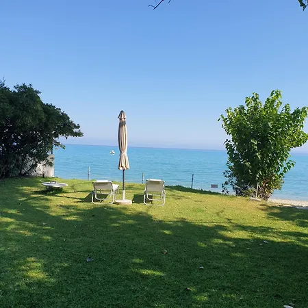 Prázdninový dům Lily's House-seafront In Hanioti, Halkidiki Chanioti