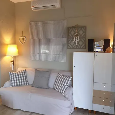 Lily's House-seafront In Hanioti, Halkidiki *