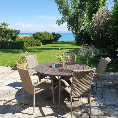 Lily's House-seafront In Hanioti, Halkidiki * Chanioti