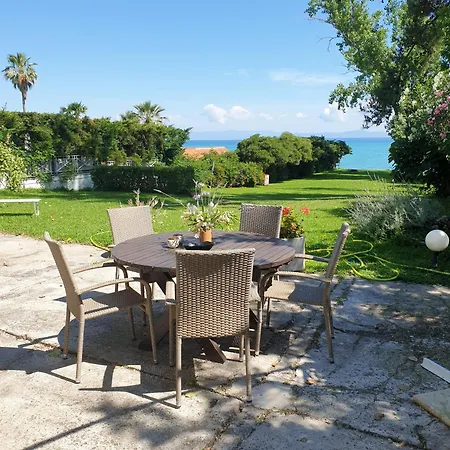 Prázdninový dům Lily's House-seafront In Hanioti, Halkidiki *