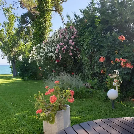 Prázdninový dům Lily's House-seafront In Hanioti, Halkidiki