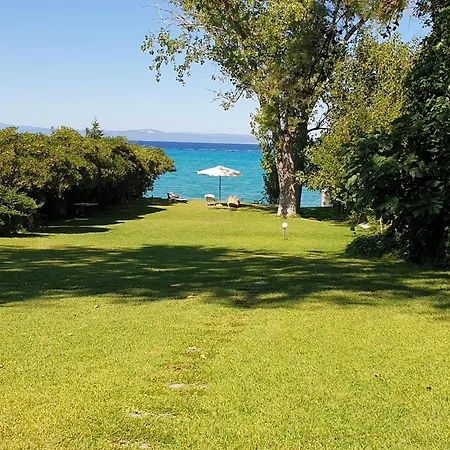 Lily's House-seafront In Hanioti, Halkidiki Chanioti