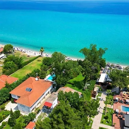 Lily's House-seafront In Hanioti, Halkidiki Chanioti