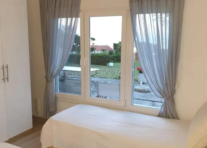Case de vacanță Lily's House-seafront In Hanioti, Halkidiki