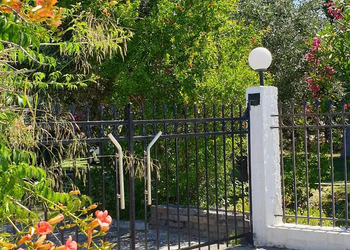 Lily's House-seafront In Hanioti, Halkidiki *